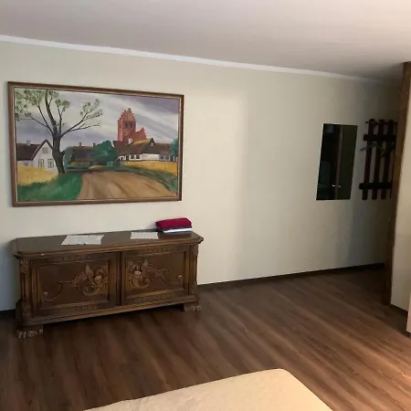 Riia 10, 2-bedroom - 2 Big Beds 1 Extra Bed-parking Free Apartament Tartu