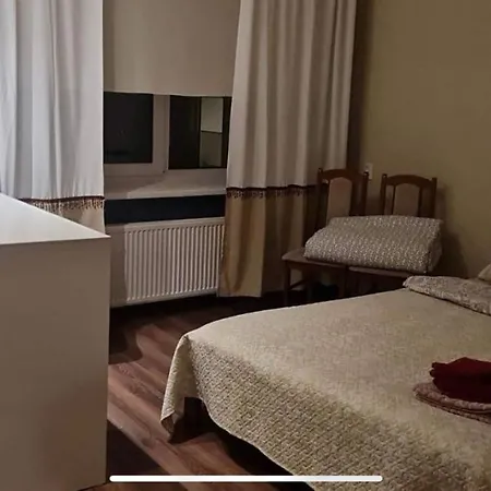 Riia 10, 2-bedroom - 2 Big Beds 1 Extra Bed-parking Free