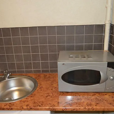 Riia 10, 2-bedroom - 2 Big Beds 1 Extra Bed-parking Free