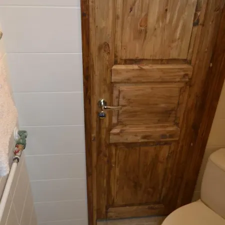 Appartement Riia 10, 2-bedroom - 2 Big Beds 1 Extra Bed-parking Free