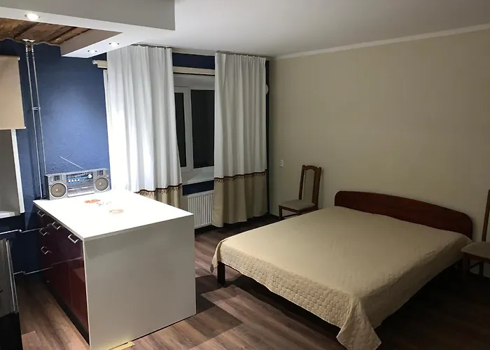 Riia 10, 2-bedroom - 2 Big Beds 1 Extra Bed-parking Free Tartu